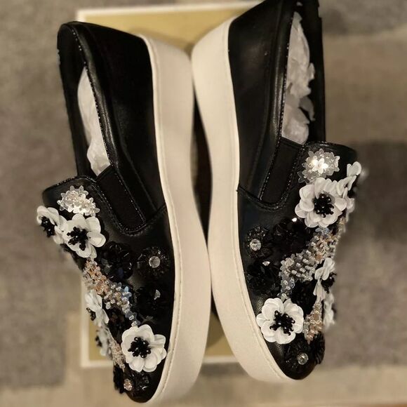 Michael Kors Women’s Trent Slip Leather Black - Picture 2 of 12